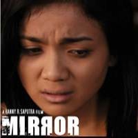 Mirror: Maunya Cinta Berbungkus Horor, Tapi..